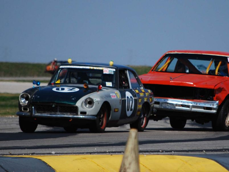 Illustration for article titled The Top 95 Lemons Of The Gator-O-Rama 24 Hours Of LeMons